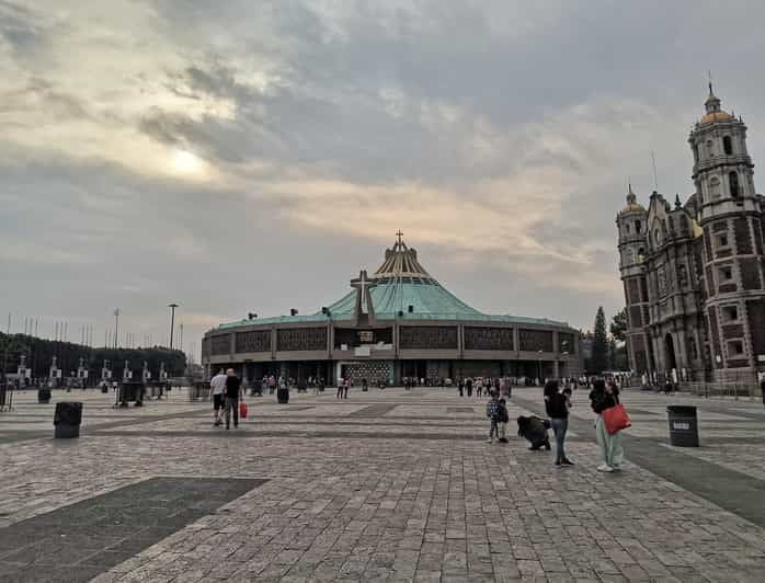 Basilica De Guadalupe: Complete Walking Tour - History of the Virgin Mary