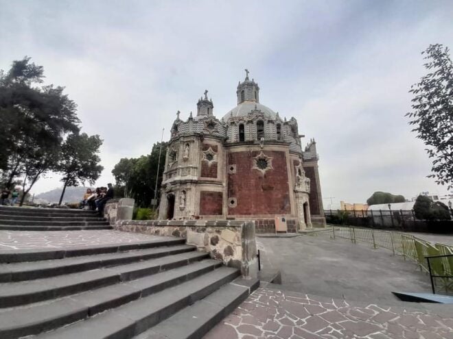Basilica De Guadalupe: Complete Walking Tour - Significance in Mexico