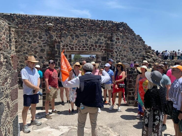 Basilica of Guadalupe and Pyramids of Teotihuacán - Good To Know