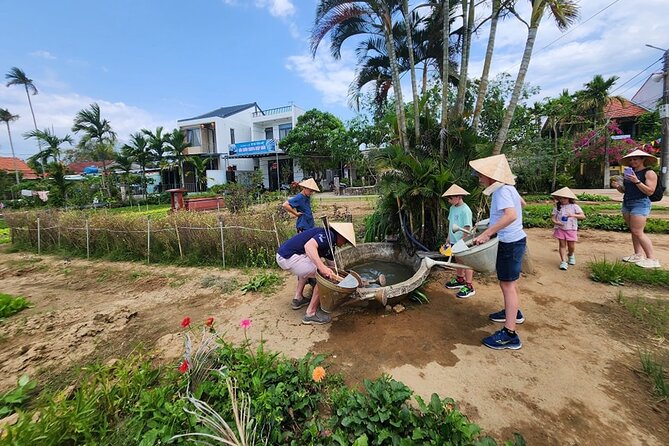 Basket Boat -Buffalo -Small Ethic Group Gallery & Marble Mountain - Reviews and Ratings