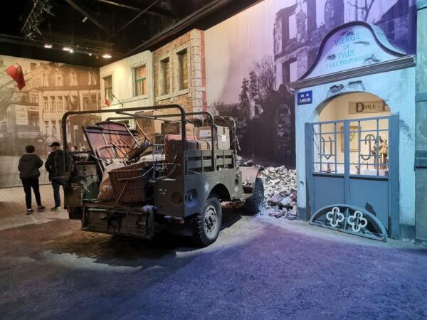 Bastogne, Battle of the Bulge Private Tour - Mc Aulif Square and War Museum