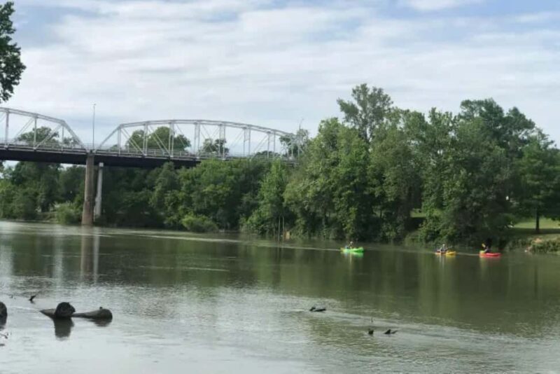 Bastrop: El Camino Real Paddle Trail Kayak and Canoe Rental - Bastrop: El Camino Real Paddle Trail Kayak and Canoe Rental — A Relaxing Riverside Adventure