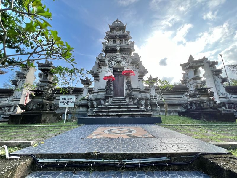 Batam Private Full-Day City & Temple Tour - A long day that takes the guesswork out of Batam