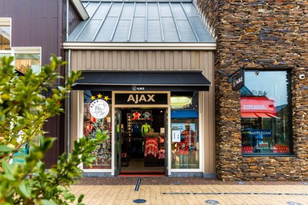 Batavia Stad Fashion Outlet: VIP Day Pass and Coffee & Treat - Directions