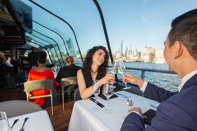 Bateaux New York Christmas Day Plated Brunch Cruise - Cruise Overview