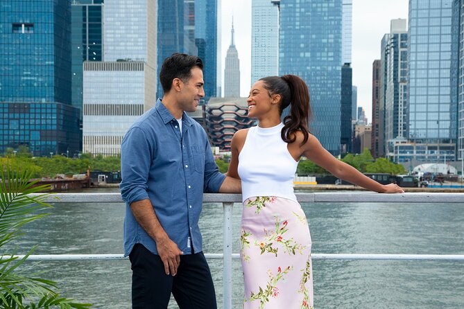 Bateaux New York Premier Brunch Cruise - Attentive Crew and Fun Entertainment