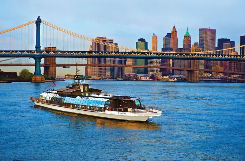 Bateaux New York Premier Plus Dinner Cruise - What the price buys, and what it doesn’t