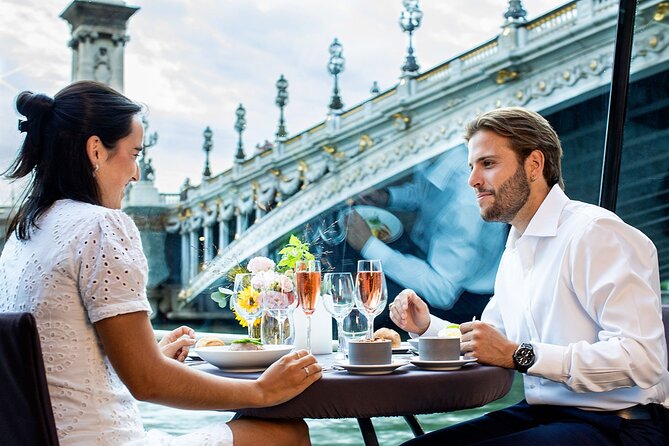 Bateaux Parisiens Seine River Gourmet Lunch & Sightseeing Cruise - The Sum Up