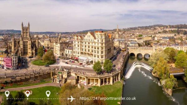 Bath Day Trip: Discover the Timeless Elegance - Admiring Bath Abbey