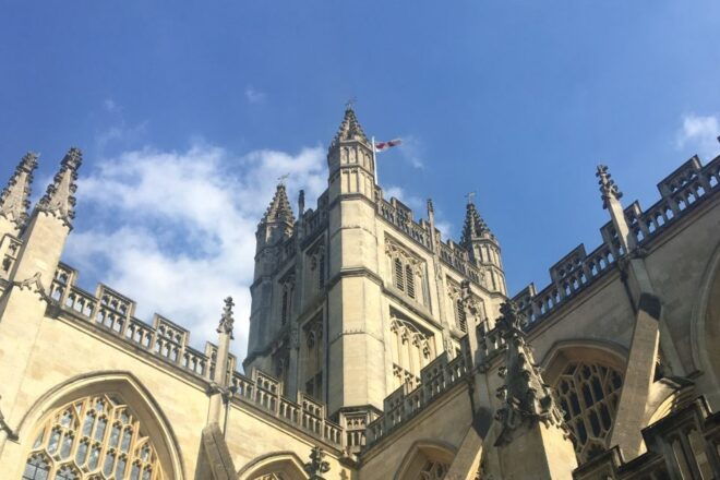 Bath: Guided City Walking Tour With Entry to the Roman Baths - Full Tour Description
