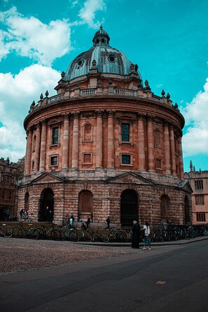 Bath & Oxford Day Trip From London - Self-Guided Audio Tours - Exploring the Roman Baths
