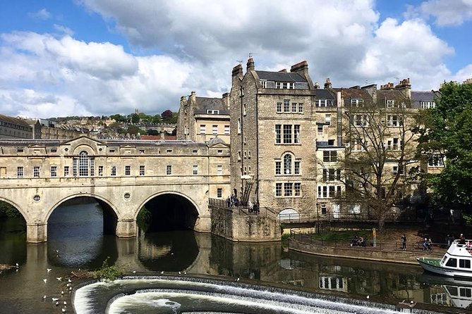 BATH: Private Walking Tour Blue Badge Guide, 2h, 200 per Group - Inclusions