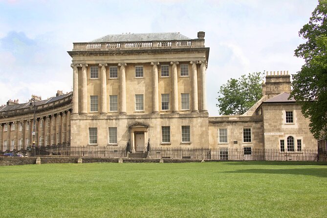 Bath Public Walking Tour Including Bath Abbey - Meeting Point