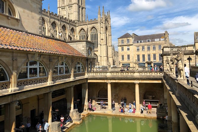 Bath Self Guided Walking Tour - Stories, Histories and Architecture - Unveiling the Beauty of The Circus
