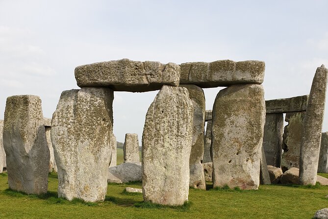 Bath&Beyond: (Full Day)Driver-Guided-Salisbury/Sarum/Stonehenge - The Sum Up