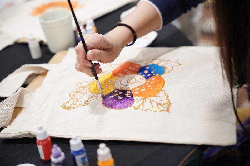Batik Coloring Workshop in Kuala Lumpur - Getting to Jalan Inai and choosing a time