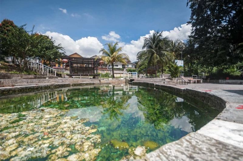 Batu Caves, Selayang Hot Spring & Kanching Waterfalls Half Day Tour - Selayang Hot Spring: a local stop, not a spa day