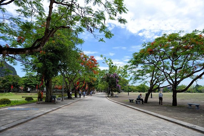 Batulong Bay 2D1N - Signature Cruise 5 Star - Include Transfer - Pickup Points