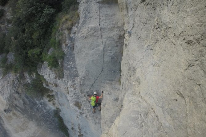 Baumes Corcades - What Is Baumes Corcades?