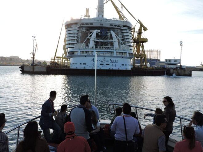 Bay of Cadiz Catamaran Tour With Host - Inclusions