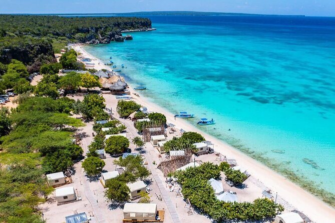 Bay of Eagles VIP : Full Day to Paradise From Santo Domingo - What’s Included and What to Expect