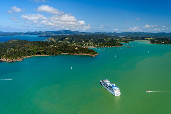 Bay of Islands Discovery Experience From Auckland Incl. Hole in the Rock Cruise - Fitness and Accessibility