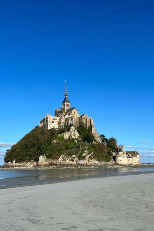 Bay of Mont Saint-Michel : Discovery And Quicksands - Exploring the Bay of Mont Saint-Michel