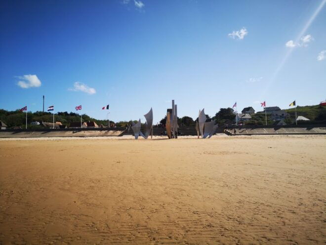 Bayeux: American D-Day Sites in Normandy Full-Day Tour - Review Summary