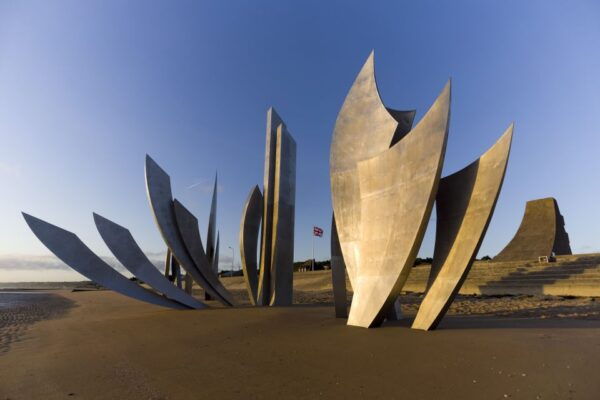 Bayeux: American D-Day Sites in Normandy Full-Day Tour - Itinerary