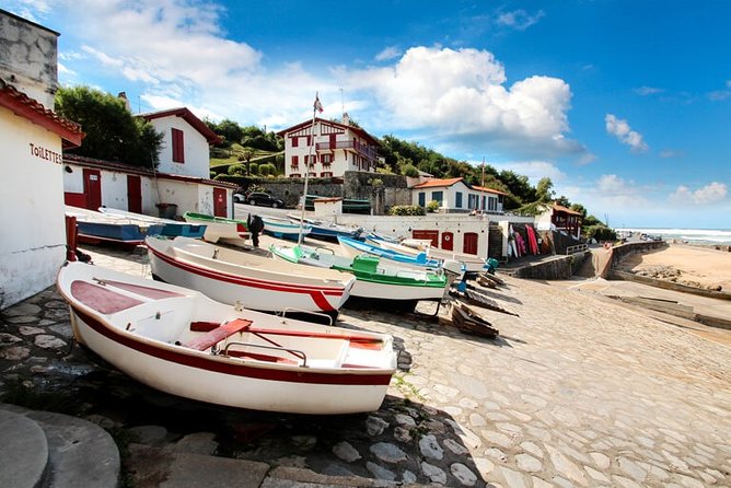 BAYONNE, BIARRITZ and SAINT JEAN DE LUZ - Private Cultural Adventure - Taking in Saint Jean De Luzs Heritage