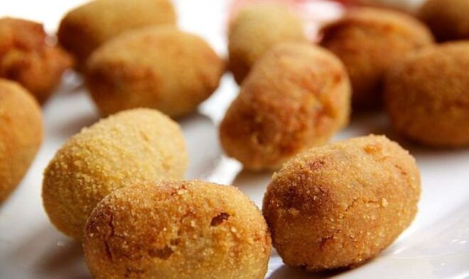 Bayonne: Guided Food Walking Tour (with Food and Drinks) - Booking Information