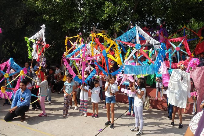 Be Fascinated With San Miguel Walking - Shopping and Souvenir Hunting