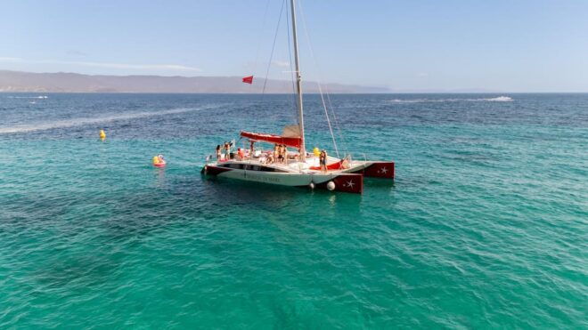 Beach Boat on a Catamaran ! - Frequently Asked Questions
