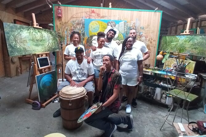 Beach Front Sip & Paint-Puerto Rican Urban Art Tour - Tour Guide Excellence