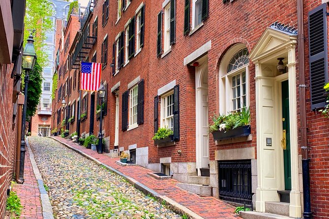 Beacon Hill, Public Garden, Back Bay History Photo Walking Tour(Small Group) - Inclusions and Logistics