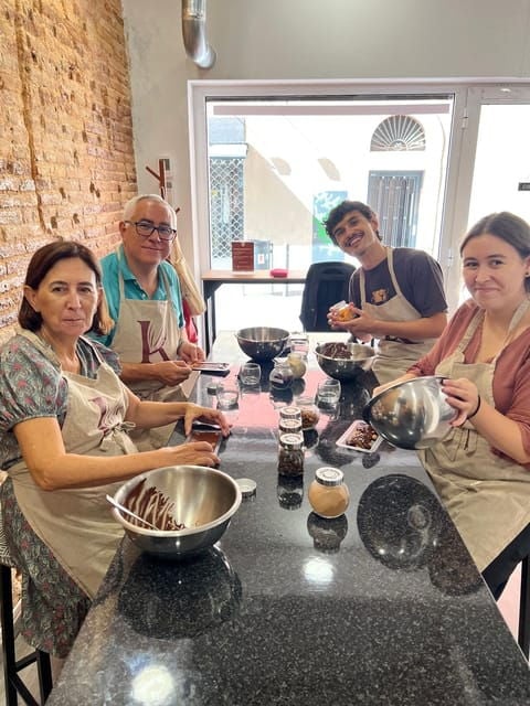 Bean to Bar Chocolate Workshop in Barcelona - Materials and Inclusions