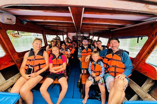 Beat the Rush Early Bird 7 Island & Railay Longtail Boat Tour - Who Is This Tour Perfect For?