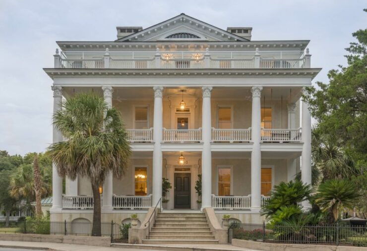 Beaufort: Pat Conroy's Beaufort Tour by Golf Cart - Tour Experience