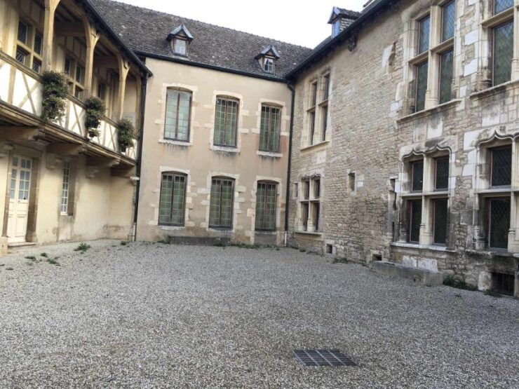 Beaune: Beguiling Beaune Self-Guided Smartphone Audio Tour - Experience Highlights