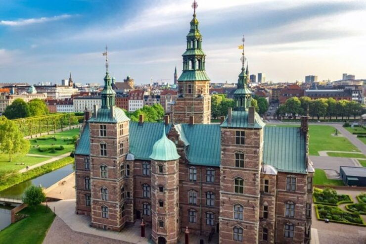 Beautiful Copenhagen – Walking Tour for Couples - Tour Details