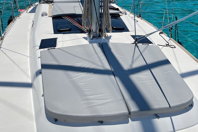 BEAUTIFUL PRIVATE SAILBOAT TOUR - up to 8 Guests on Board - Immerse Yourself in the Beauty of the Ocean and Surrounding Scenery