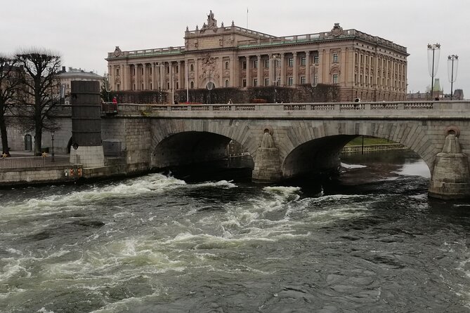 Beautiful Stockholm Small Group Walking Tour - Expert Guide and Small Group Experience