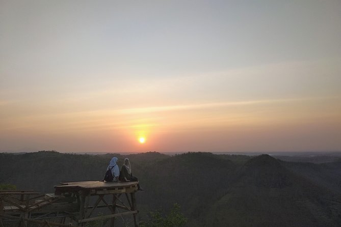 Beautiful Sunrise and Exotic Jomblang Cave Tour - Tour Overview