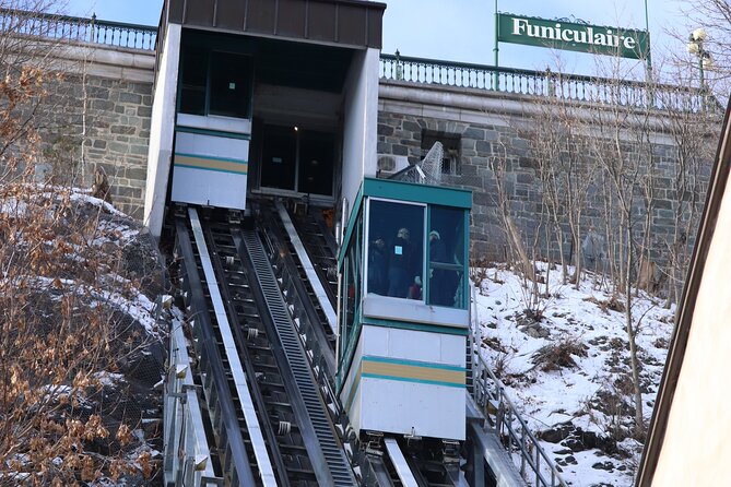 Beautiful Walking Tour of Old Québec - Explore Historic Landmarks