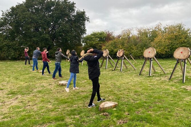 Bedfordshire Axe-Throwing Small-Group Session With Instructor  - Northampton - Inclusions and Meeting Details