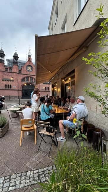 Beer Tales and Tasting in Gdansk in English - Transitioning to Modern Craft Beer