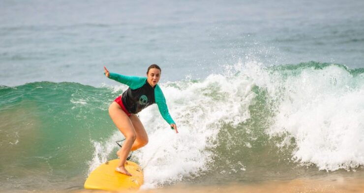 Beginner Surfing Lesson and Surfguide - Experience Highlights