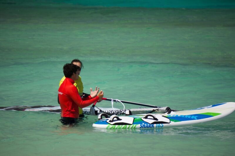 Beginner windsurf course in El Cotillo (4 hours) - Practical Aspects and Logistics