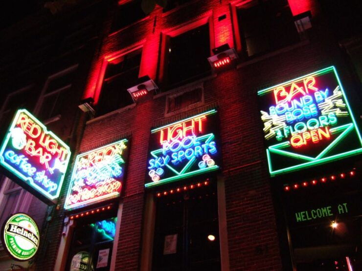 Behind Closed Curtains: Exclusive Red Light District Tour - Tour Experience