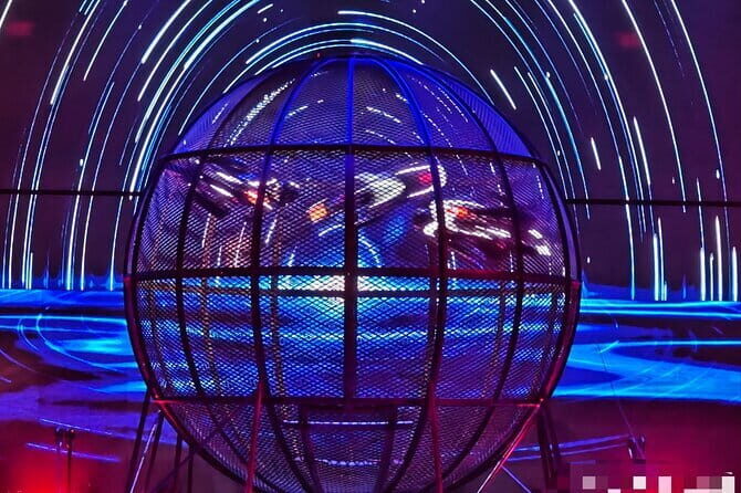 Beijing Acrobatic Show at Regal Palace Theatre (Qin Le Gong - An In-Depth Look at the Experience